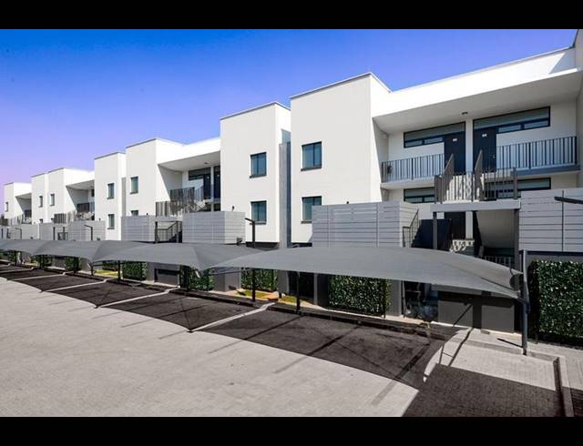 2 BEDROOM PROPERTY TO RENT IN LENASIA